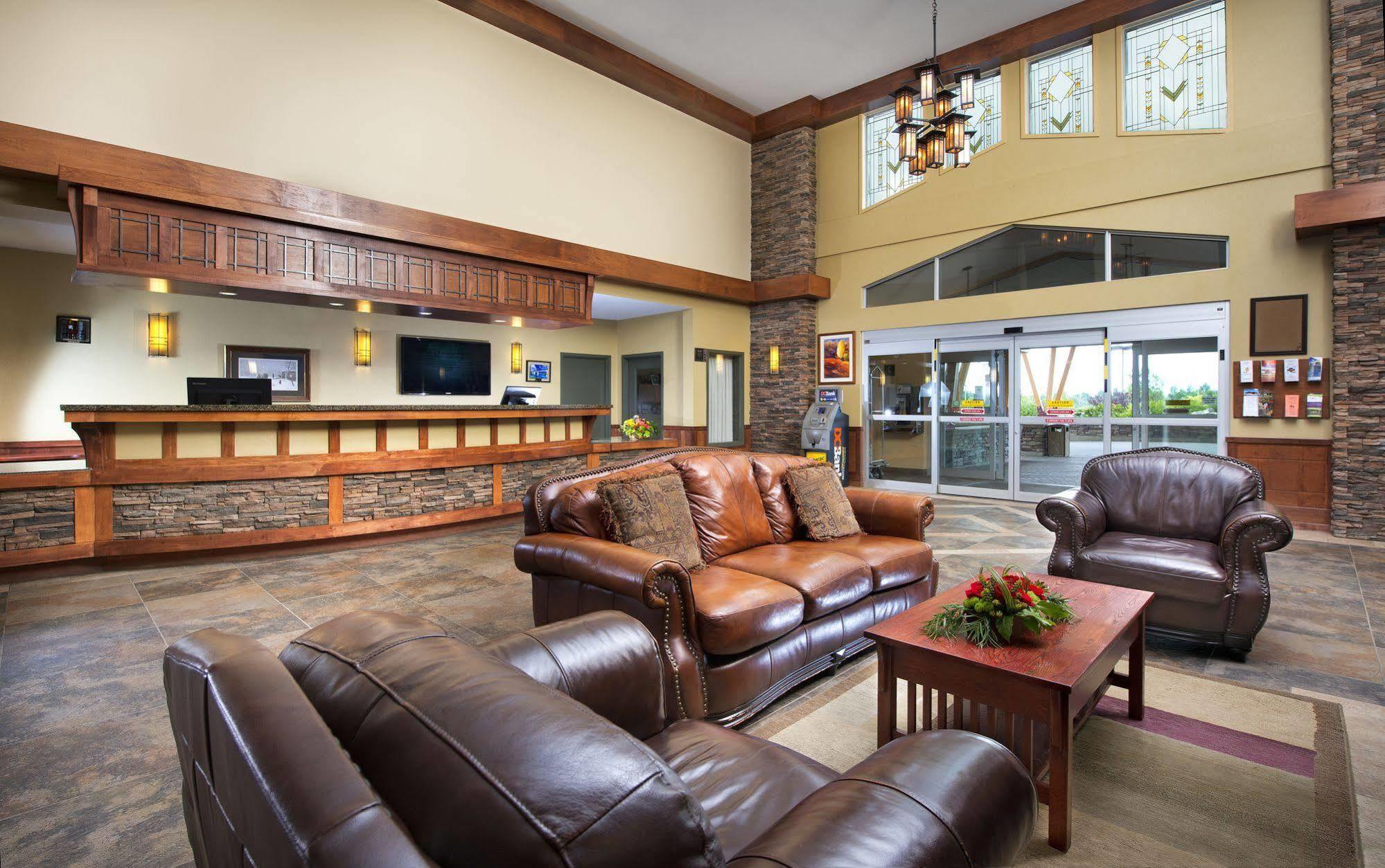 Gold Eagle Lodge North Battleford Dış mekan fotoğraf