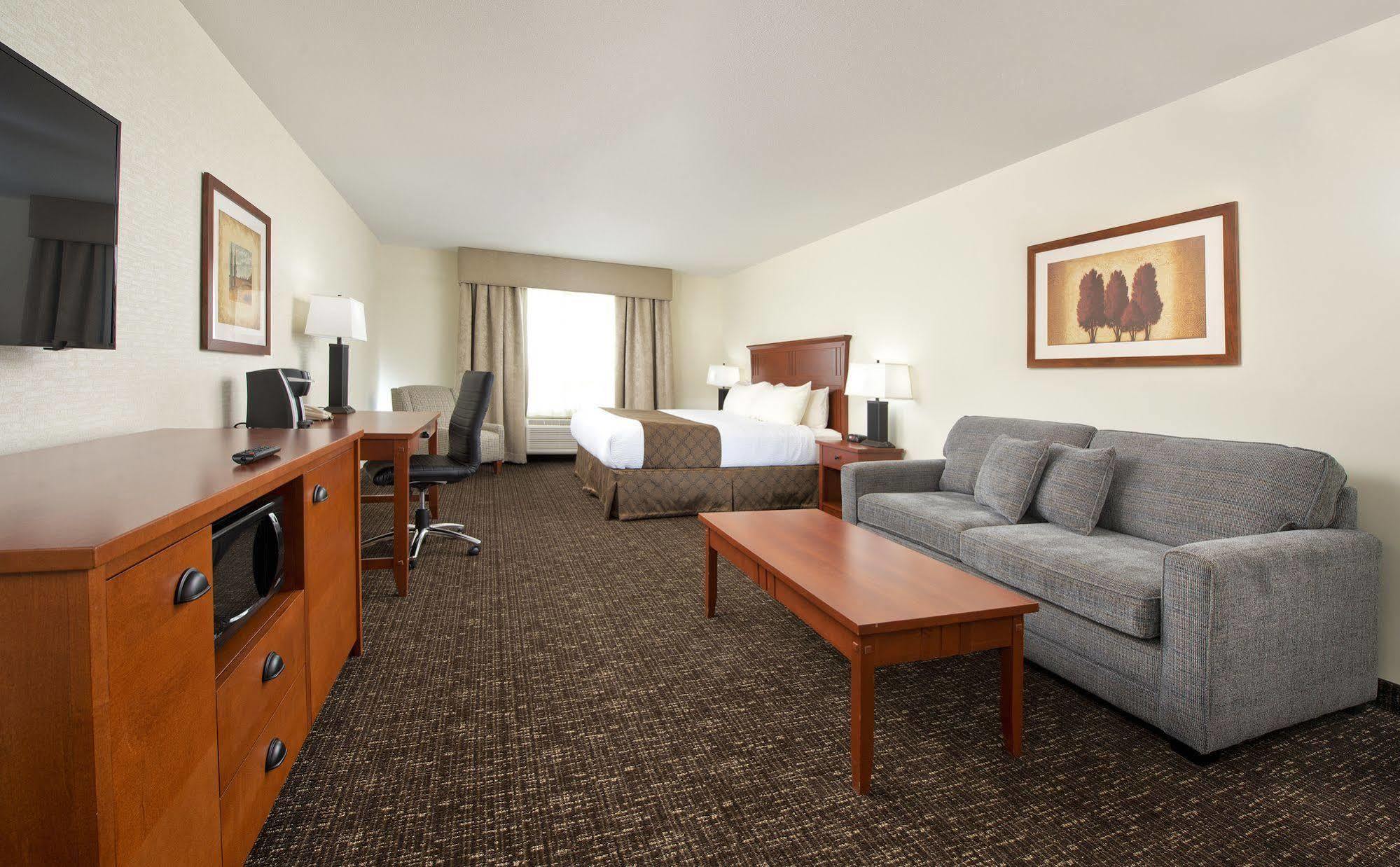 Gold Eagle Lodge North Battleford Dış mekan fotoğraf